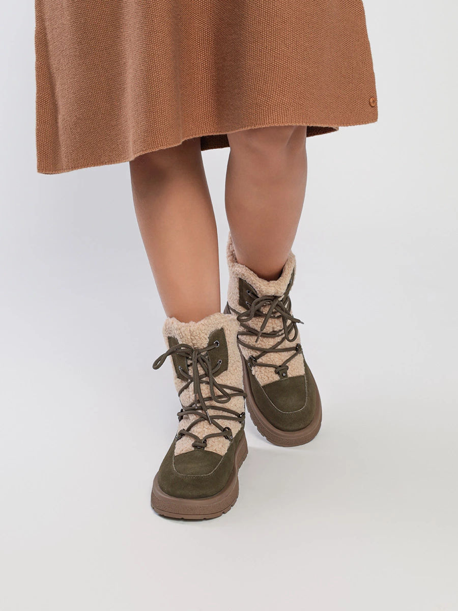 Ботинки цвета хаки со шнуровкой